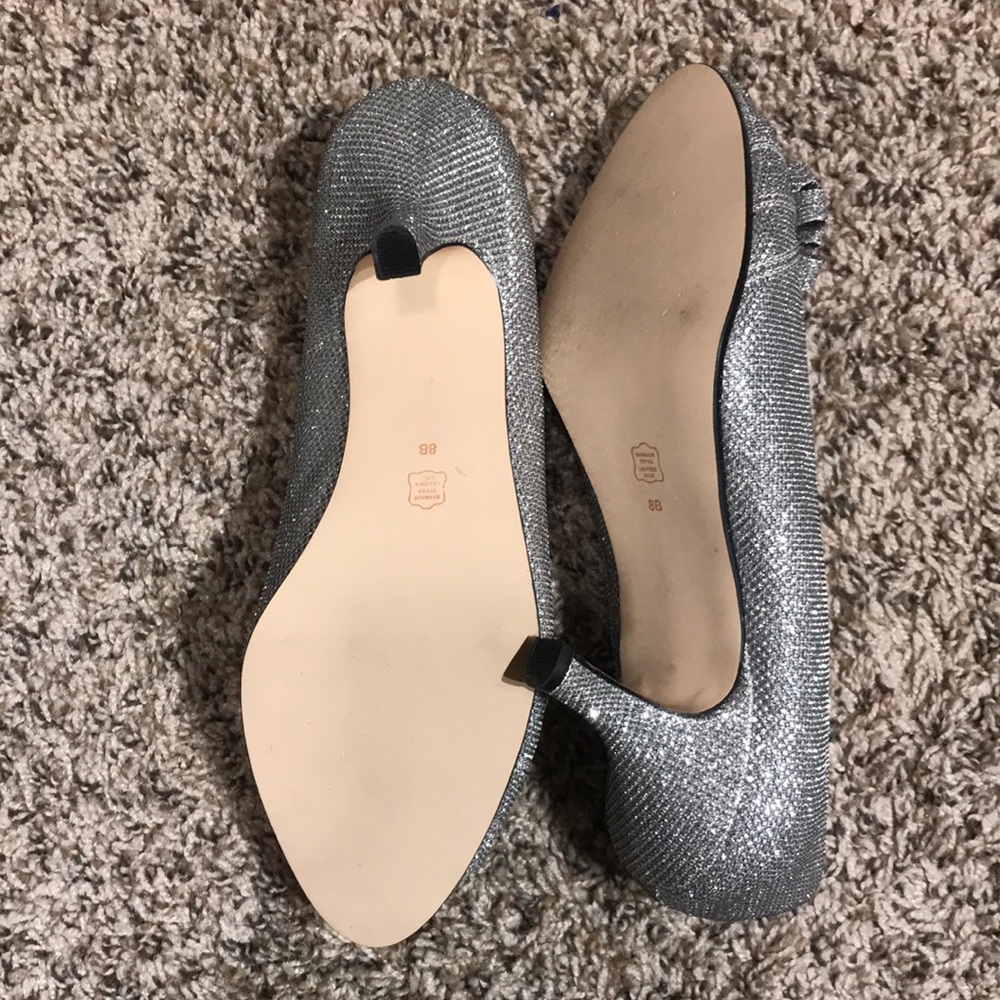 Heels - Picture 3 of 3